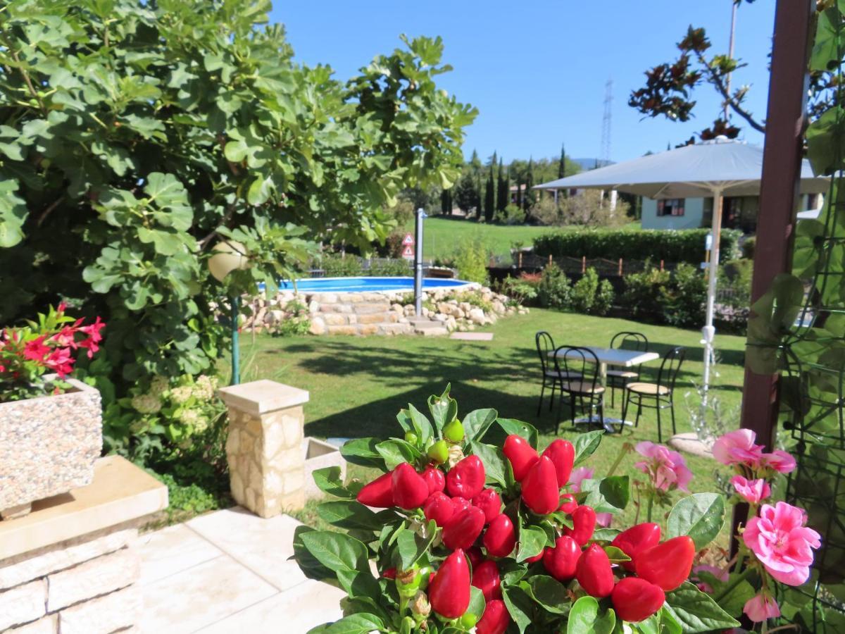 B&B La Magnolia Caprino Veronese Exterior foto