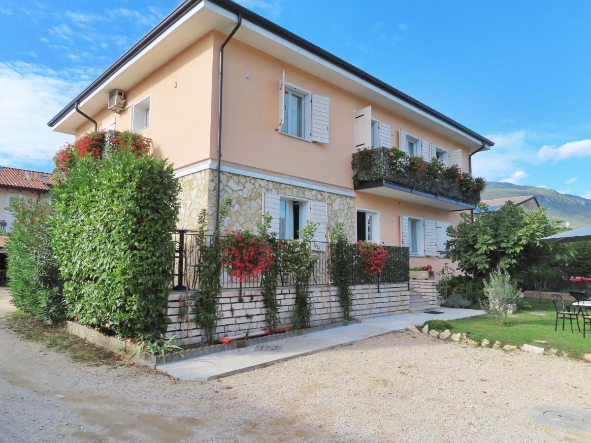 B&B La Magnolia Caprino Veronese Exterior foto